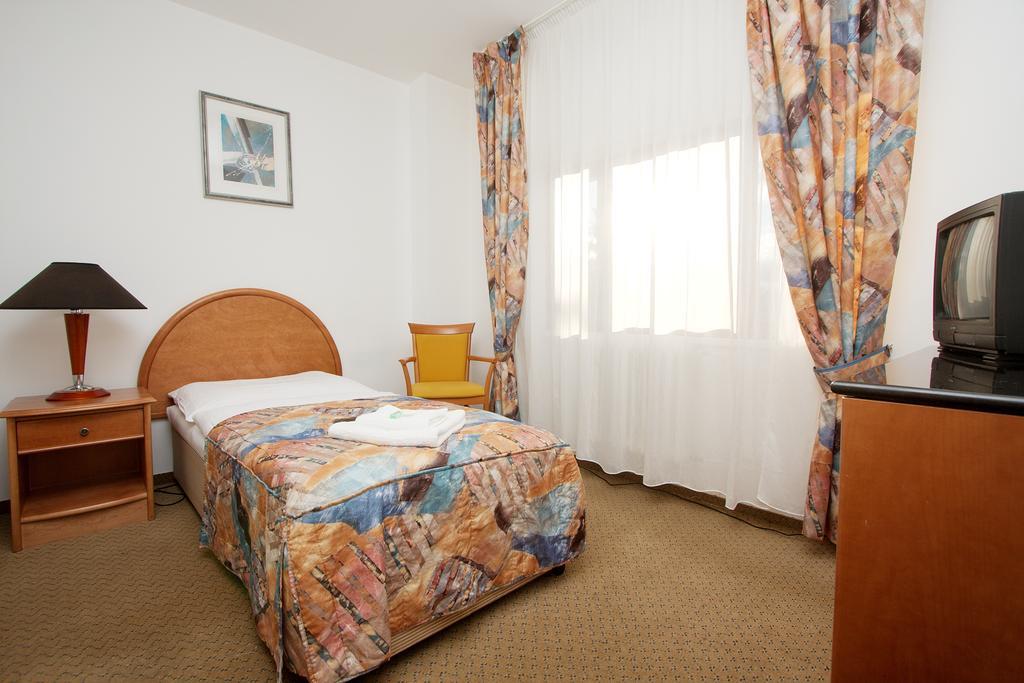 Hotel Chotol Horomerice Room photo